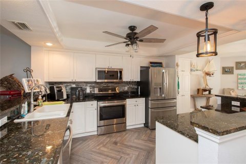 Condominio en alquiler en New Smyrna Beach, Florida, 2 dormitorios, 156.17 m2 № 1866657 - foto 12