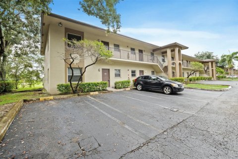 Copropriété à vendre à Sunrise, Floride: 2 chambres, 82.31 m2 № 1966209 - photo 21