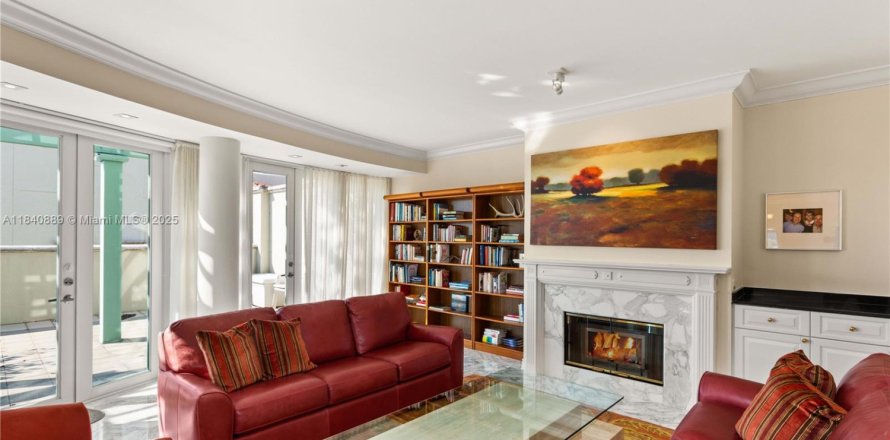 Condo in Coral Gables, Florida, 3 bedrooms  № 1830233
