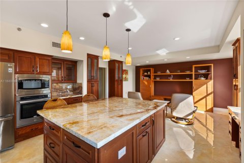 Condo in Coral Gables, Florida, 3 bedrooms  № 1830233 - photo 20