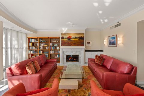Condo in Coral Gables, Florida, 3 bedrooms  № 1830233 - photo 16