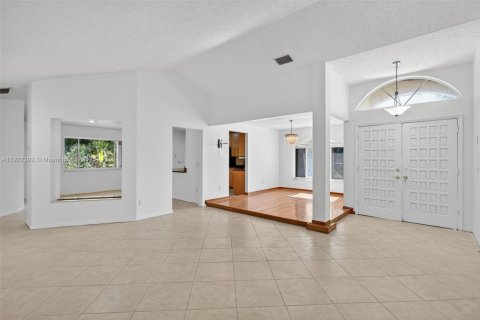 House in Port St. Lucie, Florida 3 bedrooms, 147.53 sq.m. № 2018856 - photo 5