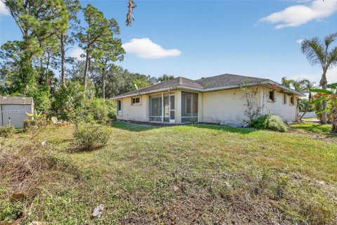 House in Port St. Lucie, Florida 3 bedrooms, 147.53 sq.m. № 2018856 - photo 29