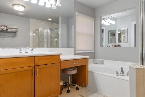 Villa ou maison à vendre à Miramar, Floride: 4 chambres, 274.34 m2 № 1964864 - photo 24