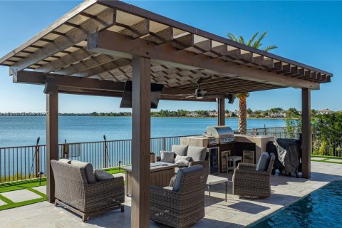 Villa ou maison à vendre à Miramar, Floride: 4 chambres, 274.34 m2 № 1964864 - photo 15