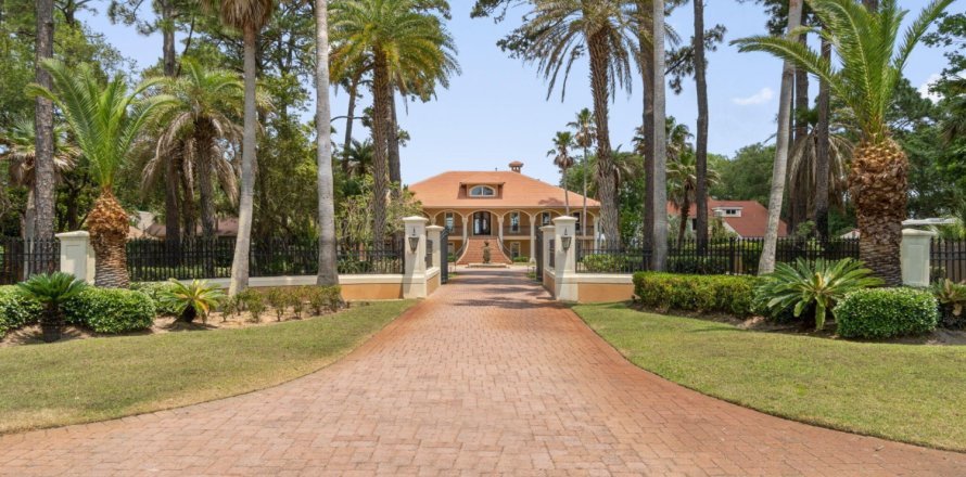 House in Destin, Florida 6 bedrooms, 706.43 sq.m. № 560458