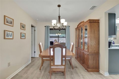 House in Spring Hill, Florida 2 bedrooms, 164.16 sq.m. № 2091601 - photo 10