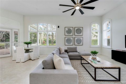 Villa ou maison à vendre à Palmetto Bay, Floride: 4 chambres, 350.33 m2 № 2042107 - photo 26