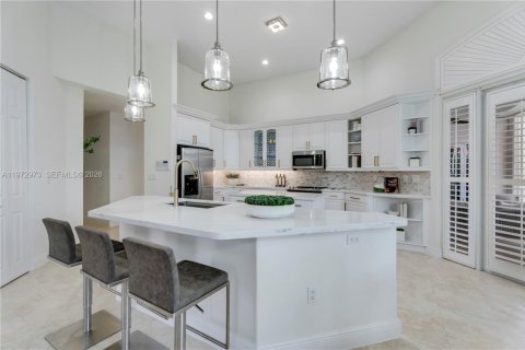 Villa ou maison à vendre à Palmetto Bay, Floride: 4 chambres, 350.33 m2 № 2042107 - photo 16