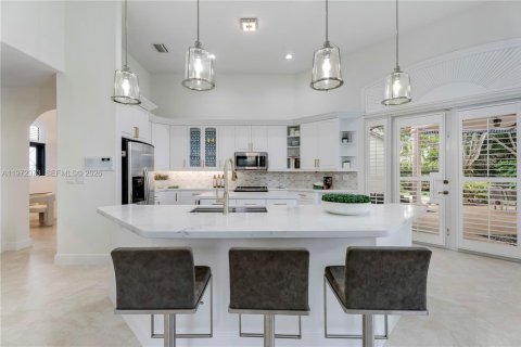 Villa ou maison à vendre à Palmetto Bay, Floride: 4 chambres, 350.33 m2 № 2042107 - photo 17