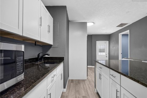 Appartement à louer à Poinciana, Floride: 2 chambres, 65.03 m2 № 2209923 - photo 9