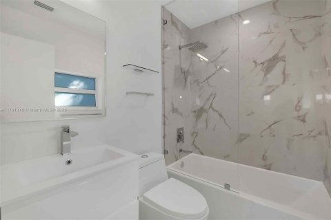 Купить виллу или дом в Майами, Флорида 3 спальни, 184.04м2, № 1456108 - фото 30
