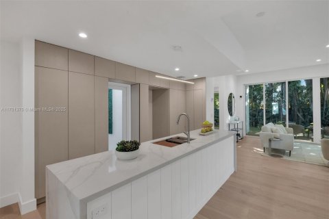 Купить виллу или дом в Майами, Флорида 3 спальни, 184.04м2, № 1456108 - фото 17