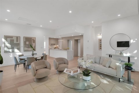 Купить виллу или дом в Майами, Флорида 3 спальни, 184.04м2, № 1456108 - фото 2