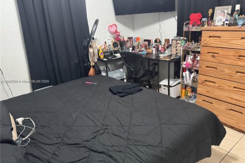 Снять в аренду виллу или дом в Майами, Флорида 3 спальни, 95.41м2, № 1956754 - фото 10