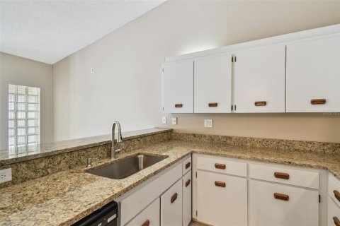Copropriété à vendre à Palm Harbor, Floride: 2 chambres, 99.41 m2 № 1773887 - photo 10