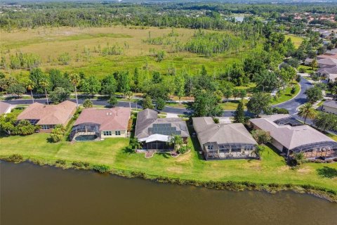 Casa en venta en Kissimmee, Florida, 3 dormitorios, 250.46 m2 № 1679842 - foto 2