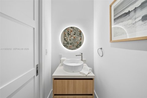 Casa en venta en Miami Beach, Florida, 4 dormitorios, 305.56 m2 № 2021943 - foto 29
