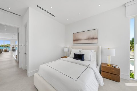Casa en venta en Miami Beach, Florida, 4 dormitorios, 305.56 m2 № 2021943 - foto 26