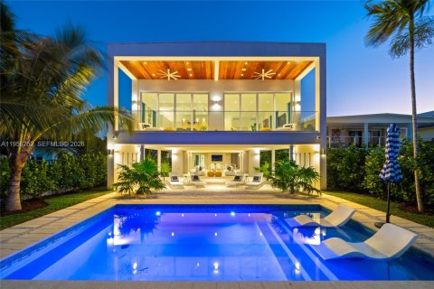 Casa en venta en Miami Beach, Florida, 4 dormitorios, 305.56 m2 № 2021943 - foto 2