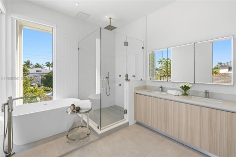 Casa en venta en Miami Beach, Florida, 4 dormitorios, 305.56 m2 № 2021943 - foto 21