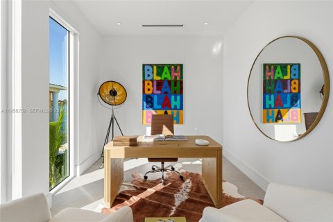 Casa en venta en Miami Beach, Florida, 4 dormitorios, 305.56 m2 № 2021943 - foto 27