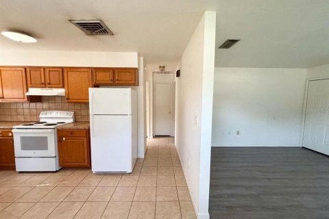 Apartment in Lakeland, Florida 2 bedrooms, 91.51 sq.m. № 2218961 - photo 4