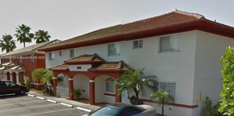 Таунхаус в Хайалиа Гарденс, Флорида 3 спальни, 110.55м2 № 1955355