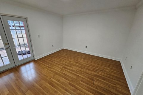 Снять в аренду таунхаус в Хайалиа Гарденс, Флорида 3 спальни, 110.55м2, № 1955355 - фото 11