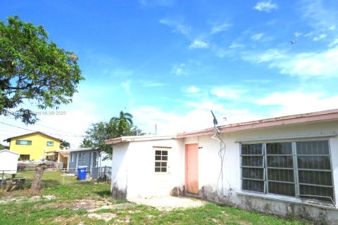 House in Pompano Beach, Florida 2 bedrooms, 86.96 sq.m. № 1825953 - photo 10