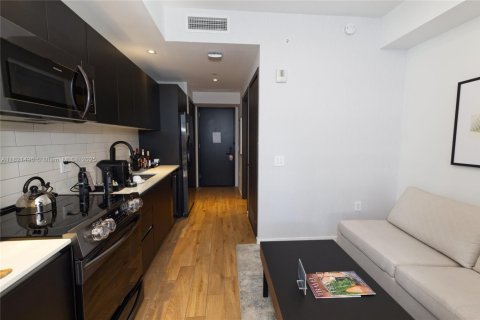 Hotel in Miami, Florida 1 bedroom, 31.68 sq.m. № 1937662 - photo 15