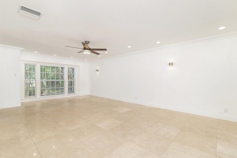 Casa en venta en West Palm Beach, Florida, 5 dormitorios, 368.08 m2 № 2082500 - foto 6