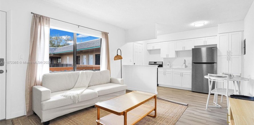 Apartamento en North Miami, Florida 1 dormitorio, 69.68 m2 № 1921558