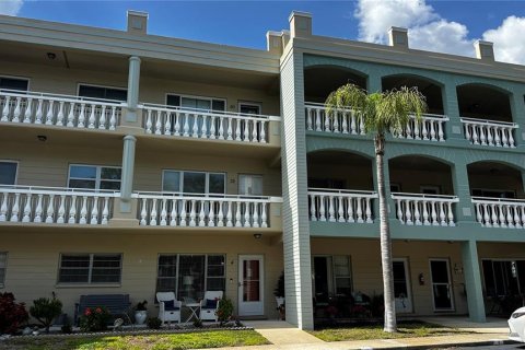 Condo in Clearwater, Florida, 2 bedrooms  № 2108160