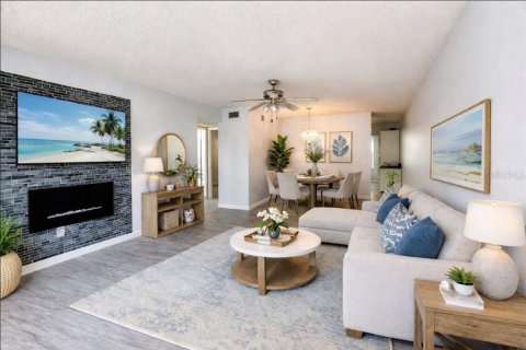 Condo in Clearwater, Florida, 2 bedrooms № 2108160 - photo 4