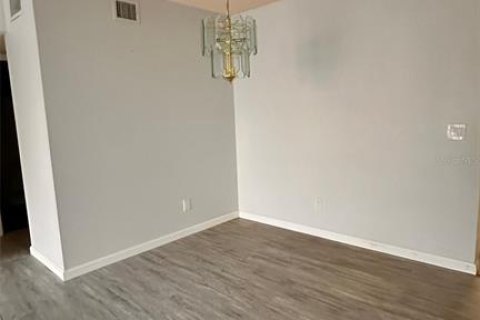 Condo in Clearwater, Florida, 2 bedrooms № 2108160 - photo 8