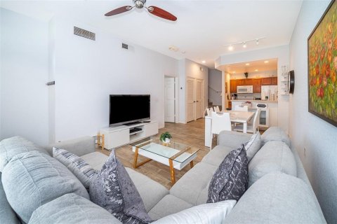 Condominio en alquiler en Kissimmee, Florida, 3 dormitorios, 120.4 m2 № 1817242 - foto 4