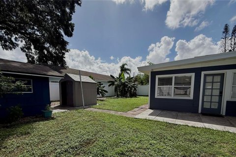 Villa ou maison à louer à Orlando, Floride: 2 chambres, 140.56 m2 № 2376825 - photo 9