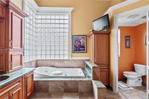 Casa en venta en Pembroke Pines, Florida, 4 dormitorios, 503.9 m2 № 2008378 - foto 9