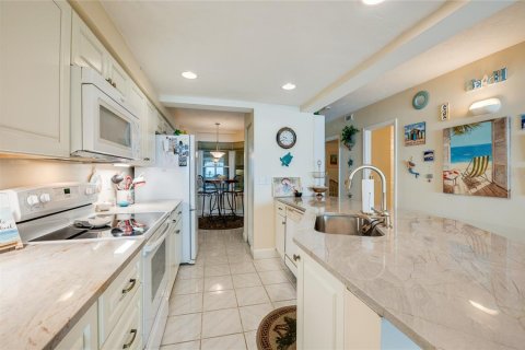 Condo in Ponce Inlet, Florida, 2 bedrooms  № 1371173 - photo 9