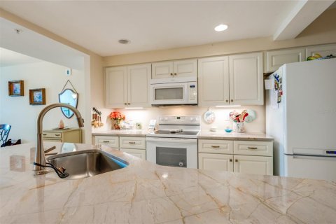 Condo in Ponce Inlet, Florida, 2 bedrooms  № 1371173 - photo 11