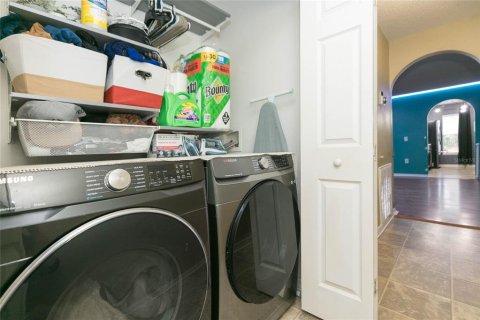 Touwnhouse à vendre à Tampa, Floride: 3 chambres, 163.88 m2 № 2102200 - photo 15