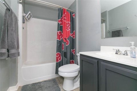 Touwnhouse à vendre à Tampa, Floride: 3 chambres, 163.88 m2 № 2102200 - photo 23