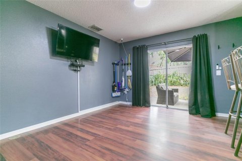 Touwnhouse à vendre à Tampa, Floride: 3 chambres, 163.88 m2 № 2102200 - photo 12