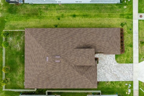 House in Wesley Chapel, Florida 4 bedrooms, 231.98 sq.m. № 1788176 - photo 9