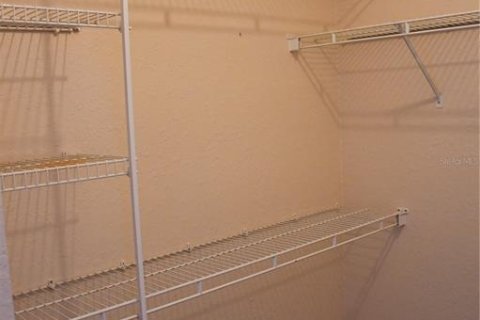 Apartment in Orlando, Florida 4 bedrooms, 121.98 sq.m. № 2383320 - photo 26