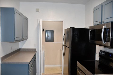 Apartment in Orlando, Florida 4 bedrooms, 121.98 sq.m. № 2383320 - photo 9