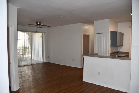 Apartment in Orlando, Florida 4 bedrooms, 121.98 sq.m. № 2383320 - photo 4