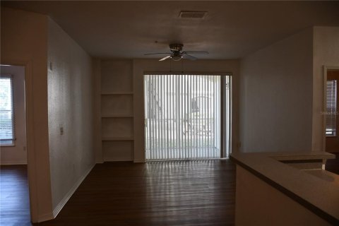 Apartment in Orlando, Florida 4 bedrooms, 121.98 sq.m. № 2383320 - photo 5