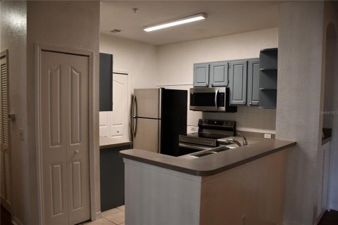 Apartment in Orlando, Florida 4 bedrooms, 121.98 sq.m. № 2383320 - photo 7
